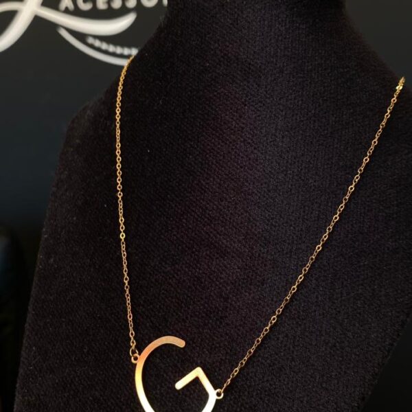 Colar Personalizado com a Letra em Aço Inox