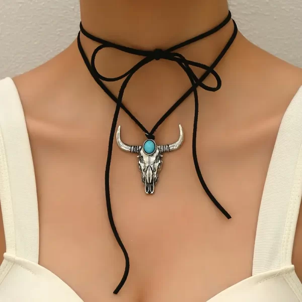 Gargantilha Pingente Caveira de Touro Vintage com Imitação de Turquesa  Estilo Fazenda Ocidental em Liga de Zinco com Cordão Preto Ajustável