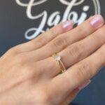 ANEL SOLITARIO CRAVEJADO TORCIDO JOYARA TAM 21- SEMI JOIA