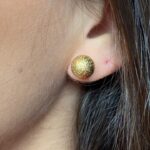 BRINCO BOLA DOURADA JOYARA - SEMI JOIA