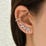 Ear Cuff Folhas com Zircônias