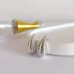 Brinco Gota Texturizada O03 Bijuteria Importada