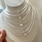 Choker Fita Inicial (Click para escolher a letra) Folheado a Prata 925 (D)