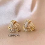 Brinco Triangulo Torcido com Zircônias - Imagem 2