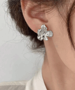 Brinco Flor Elegante