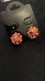 BRINCO PEQUENO DE FLOR ROSA CHICLETE